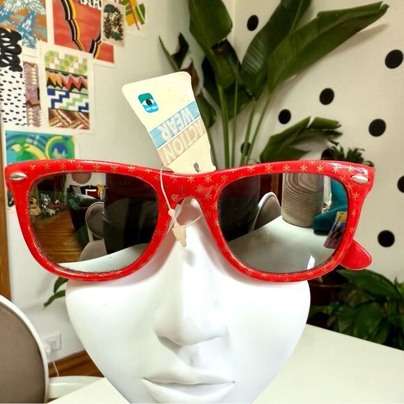 RARE True Vintage 1960s 1970s Deadstock Red Flower Power Print Sunglasses main image 6